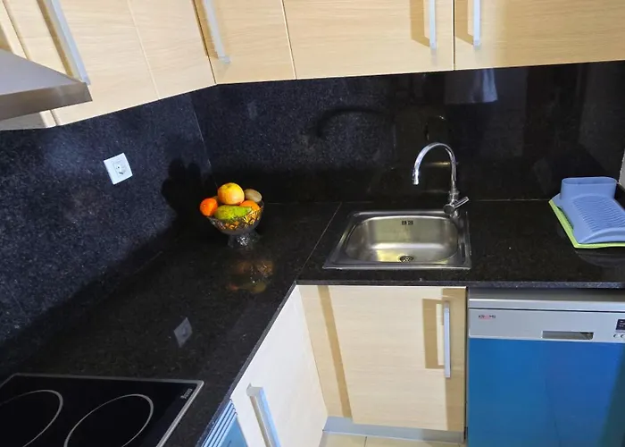 Nexthome Center & Pool Apartment