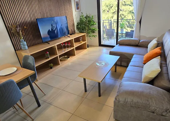 Nexthome Center & Pool Lloret de Mar